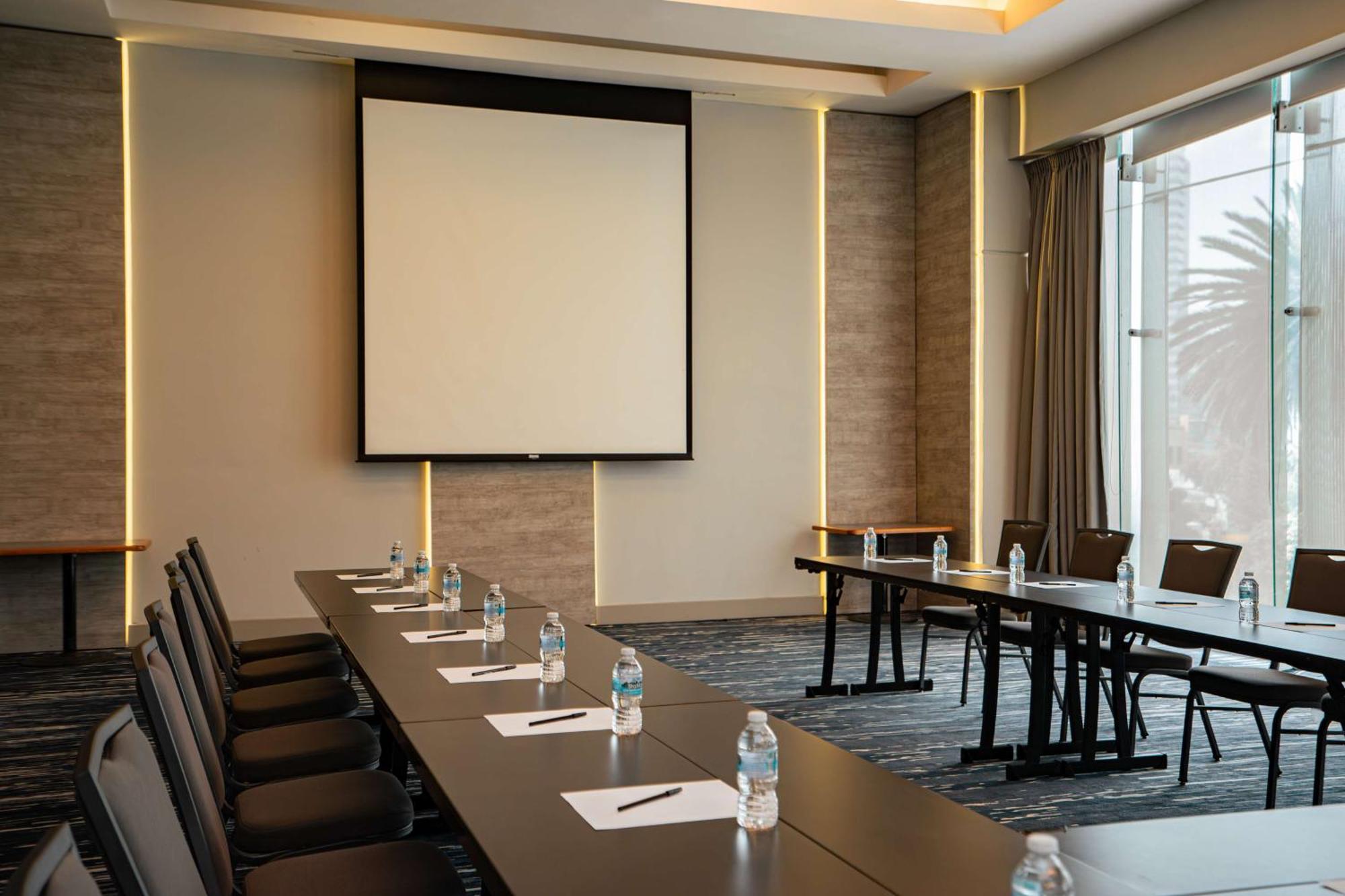 Hilton Garden Inn Mexico City Santa Fe Esterno foto